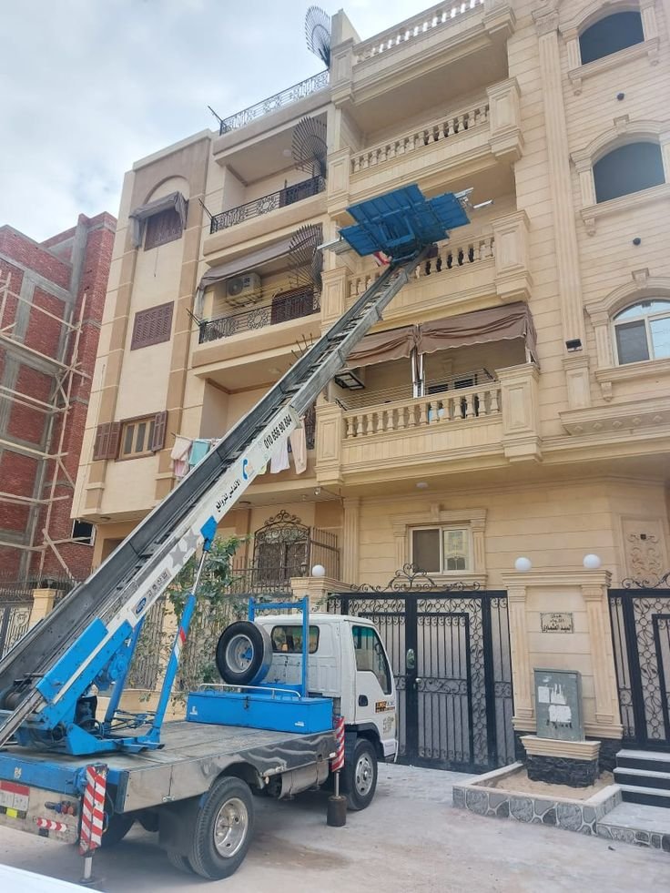 خدمة ونش رفع الأثاث للأدوار المرتفعة والمداخل الضيقة